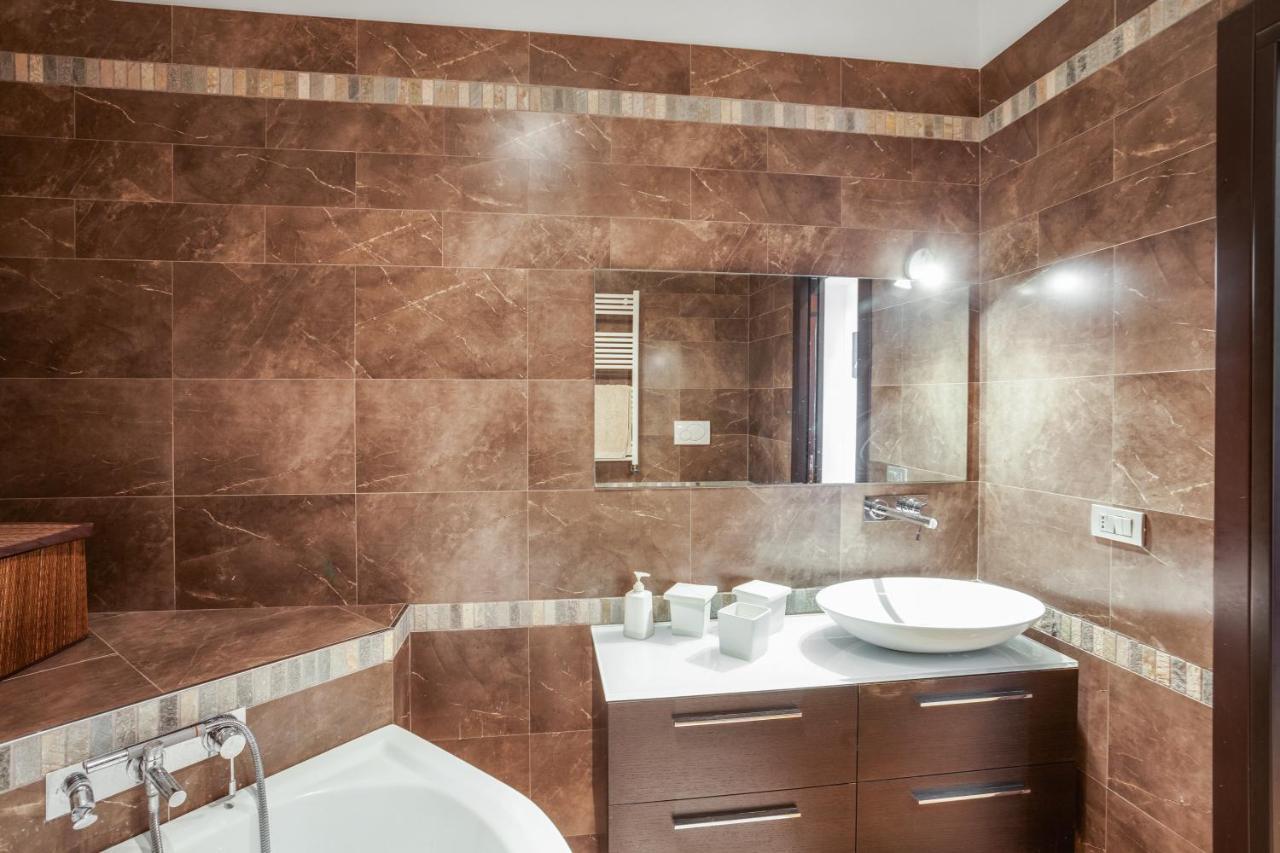 *Movies & Books* Stylish House With Jacuzzi Apartment Bari Exterior foto